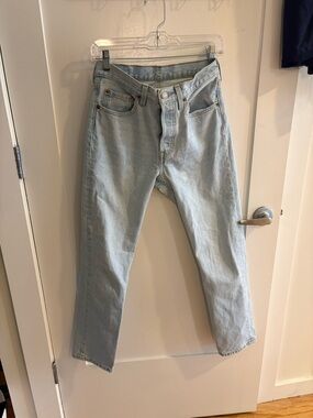 Levi's Women's Light Blue Straight-Leg Jeans